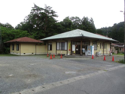 日光温泉外観