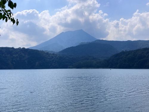 高千穂峰と御池