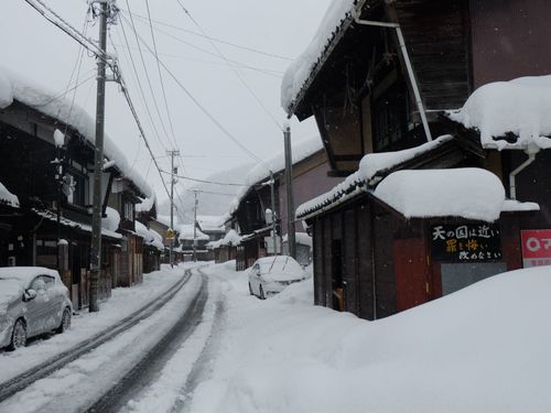 宿場町にも雪がふる・・・！