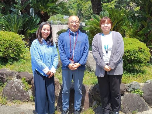 私たちがお話を聞かせていただきます。