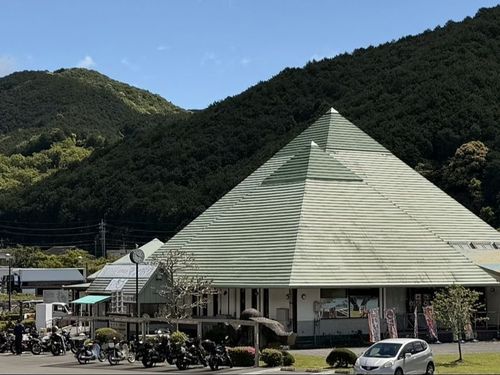 就業先の紀北町観光協会は道の駅マンボウに隣接しています。