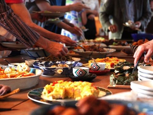 【よるの会】地域の人が集まり、食と音楽と会話を楽しむイベント(毎年開催)