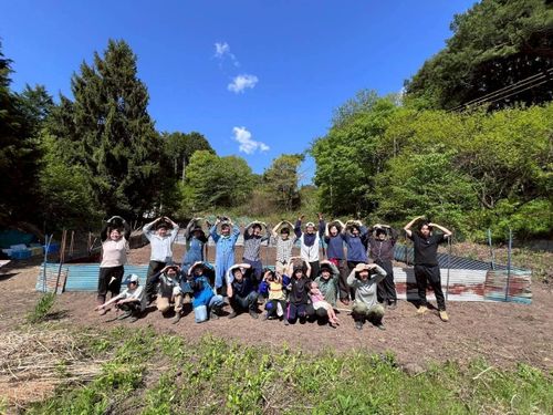 第１回は晴天の下で開催！味噌の輪の「わ～！」