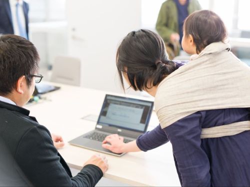 フォローしあいながら業務をしています