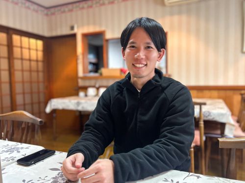 現役隊員の木島さん（起業型地域おこし協力隊として活動中。ゲストハウス運営）