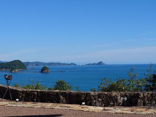 晴れた日の空と海の青の美しさは最高です