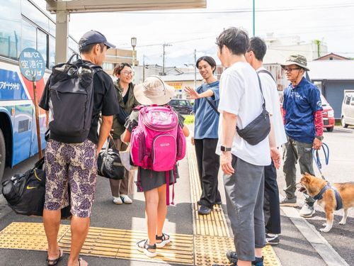 一緒に過ごした思い出が一期一会の出会いに ※写真は夏のツアーの様子