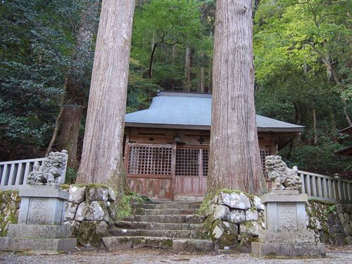 白山神社