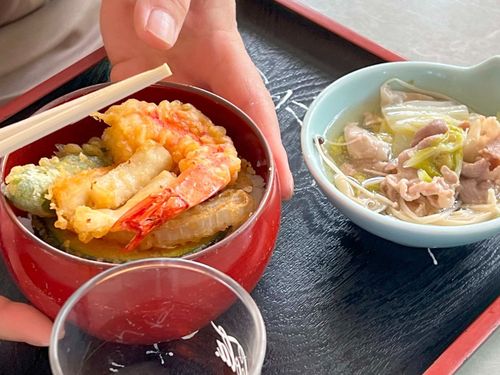 温泉宿泊施設・ネッピー館での厨房作業は、まかないもお楽しみ！