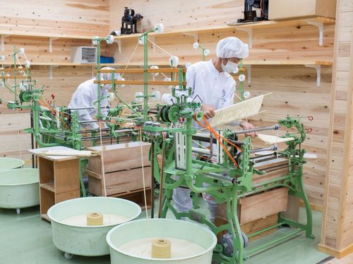 島らしい製造業も経験できるかも?!