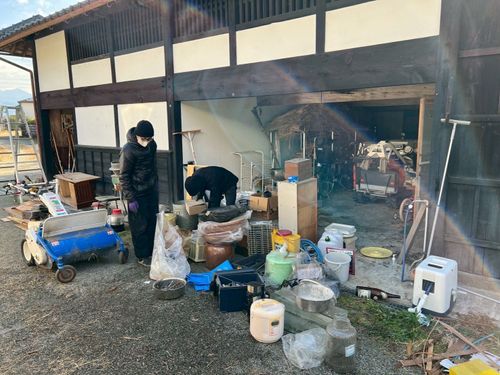 納屋の片付け