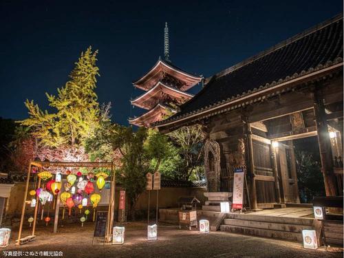 四国霊場８６番志度寺、８７番長尾寺、８８番札所大窪寺の上がり３カ寺があります。