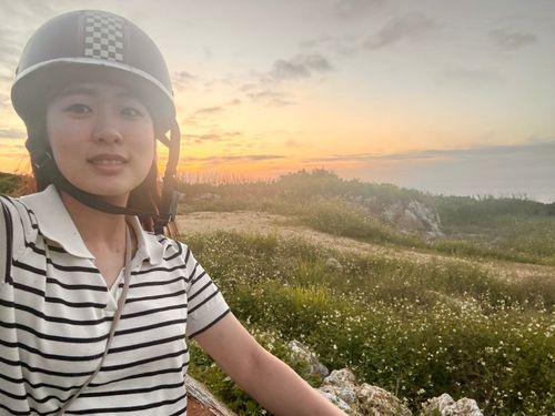 仕事終わりに、ふらっとバイクで島一周ドライブする畑中さん。そんな時間も最高です。