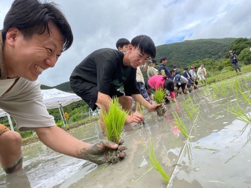 子供たちと同じ目線で、いつでも全力で。