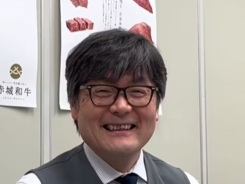 鳥山渉さん。趣味は体力維持のための週2〜3回目の水泳。