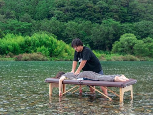 水上整体の施術中…✨
