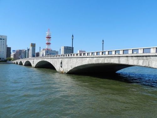 萬代橋
