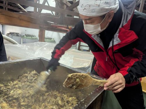 黄金千貫（さつま芋）をすり潰す