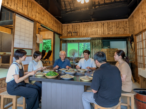 古民家での食事