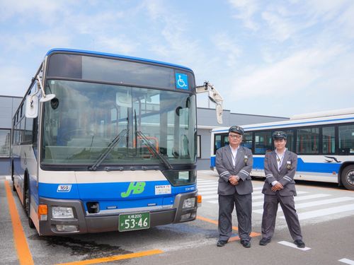 大型自動車第二種運転免許は採用後に取得できます！