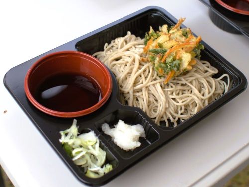 打ち立てのおそばが食べられるイベントです♪