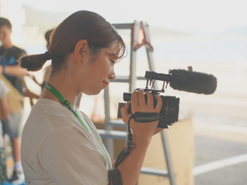 行政の現場で働く大人の島留学生