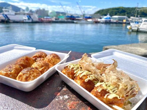 佐田岬半島産の海藻クロメのたこ焼きも！（えひめ移住ネットより）