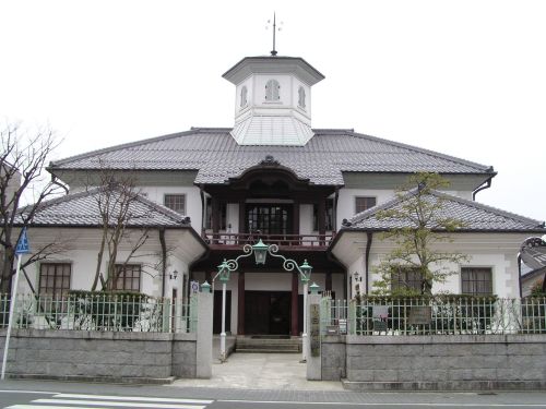 白雲館（近江八幡観光物産協会事務局）