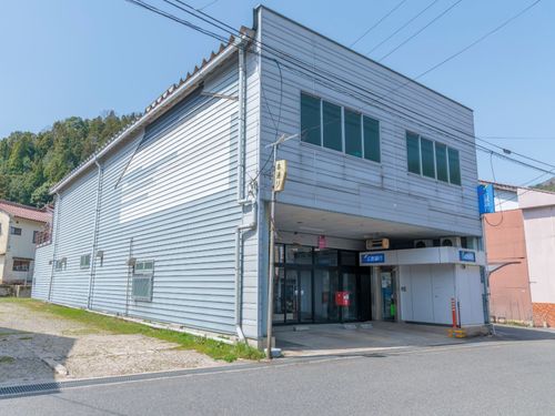 空き店舗（旧レッツ）外観