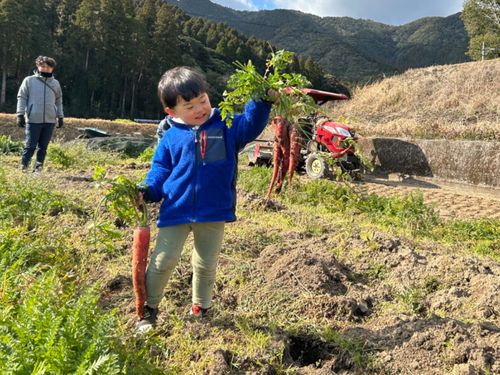 農業体験で野菜を収穫！