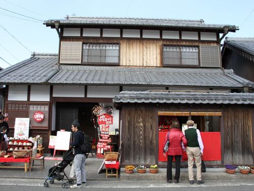 まちなかエリアでは「日野ひなまつり紀行」や「桟敷窓アート」などのイベントも
