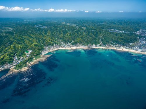 仕事だけでなく、海と山に囲まれた「猛暑日のないまち、勝浦」も体感できますよ♪
