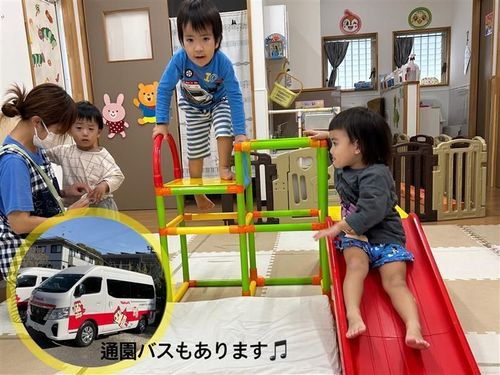 スタッフ専用の保育施設には保育士が常駐しています