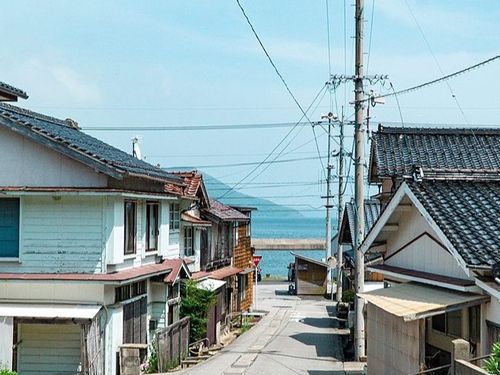 島内を自由に散策する時間も！