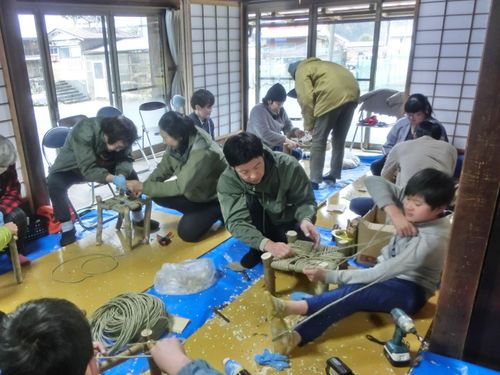 移住体験住宅でのミニスツールショップ