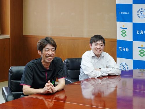 岩下（写真左）、山下（写真右）