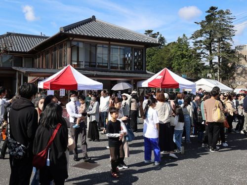 まちのみんな40人と作った「パンとイロイロフェス」