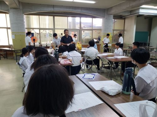 地域の中学生との交流