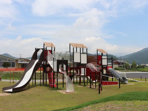 結いの森公園で最大の複合遊具