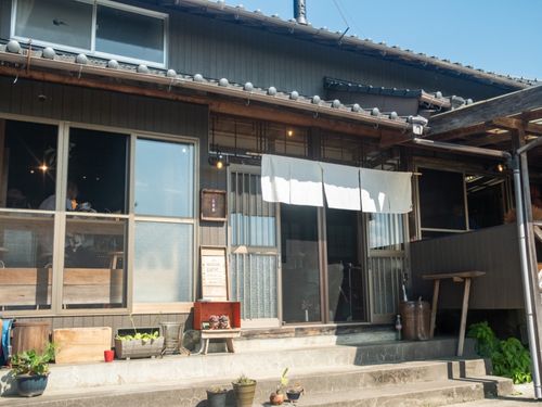 「人空間」建物