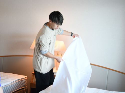 観光の事業所で働く大人の島留学生
