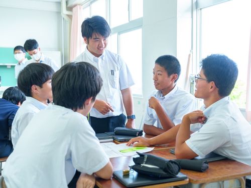 「総合的な探究の時間」授業風景