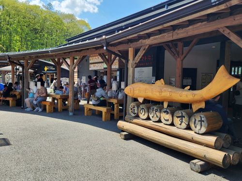 道の駅こすげヤマメのオブジェ