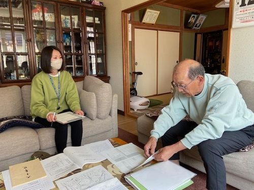 町民のご自宅に伺い、インタビューを行うことも