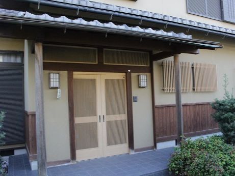 建物玄関