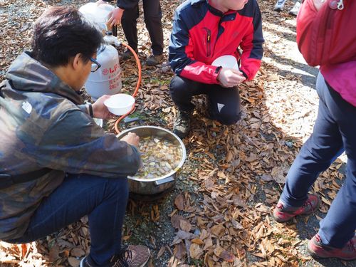 作業後の芋煮は身体に染み渡ります〜