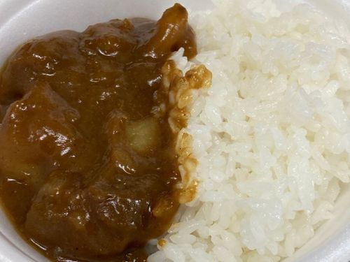 遂に完成した粟国牛カレー(提供:笹沼誠)