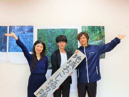 現役隊員の3人でパシャリ!