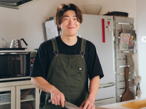 プロフィール