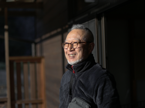 畑を管理する反町さん